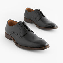 Load image into Gallery viewer, Black Regular Fit Leather Contrast Sole Derby Shoes
