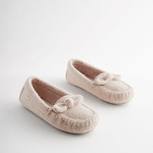 Load image into Gallery viewer, Neutral Knitted Bow Moccasin Slippers
