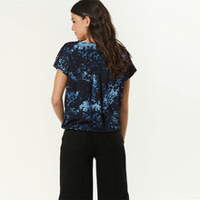 Load image into Gallery viewer, Navy Spot Print Short Sleeve Utility Drawcord Hem Pocket T-Shirt
