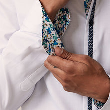 Load image into Gallery viewer, White Single Cuff Trimmed Formal Oxford Shirt
