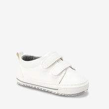 Load image into Gallery viewer, White Baby Two Strap Pram Shoes (0-18mths)
