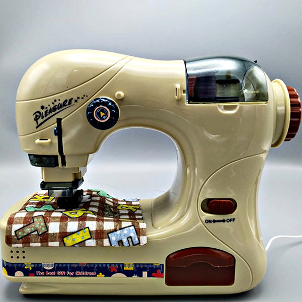 AXT Mini Sewing Machine w/light