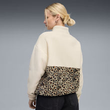 Load image into Gallery viewer, Essentials Animal Print Relaxed Crew Women
