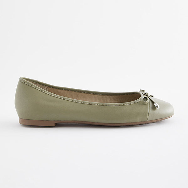 Green Forever Comfort® Round Toe Leather Ballerina Shoes