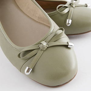 Green Forever Comfort® Round Toe Leather Ballerina Shoes