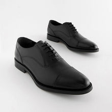 Load image into Gallery viewer, Black Leather Oxford Toecap Shoes
