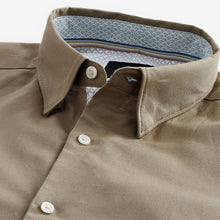 Load image into Gallery viewer, Tan Stretch Oxford Long Sleeve Shirt
