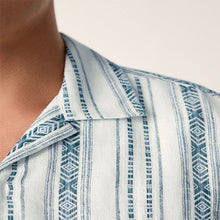 Load image into Gallery viewer, Blue/ White Short Sleeve Textured Stripe Shirt
