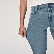 Load image into Gallery viewer, Blue Slate Regular Tapered Fit Vintage Wash Denim Jeans

