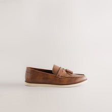 Load image into Gallery viewer, Tan Brown Embossed Tassel Loafers
