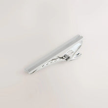 Load image into Gallery viewer, Silver Tone Stepped Tie Clip
