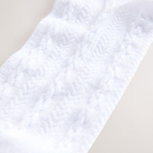 Load image into Gallery viewer, White Cable Trainer Socks 4 Pack
