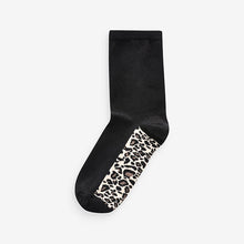 Load image into Gallery viewer, Leopard Footbed Ankle Socks 5 Pack
