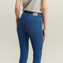 Load image into Gallery viewer, Mid Blue  Supersoft Skinny Jeans
