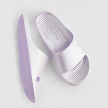 Load image into Gallery viewer, Lilac Purple Metallic Lightweight Sliders (Older Girls)
