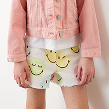 Load image into Gallery viewer, Smiley World Licence Frayed Edge Shorts (3-12yrs)
