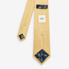 Load image into Gallery viewer, Yellow/Blue Navy Floral Silk Tie And Pocket Square Set
