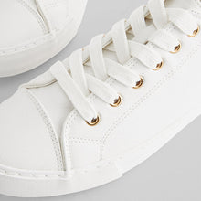 Load image into Gallery viewer, White Forever Comfort® Baseball Trainers
