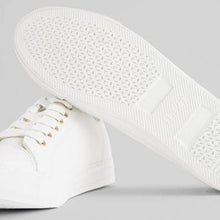 Load image into Gallery viewer, White Forever Comfort® Baseball Trainers
