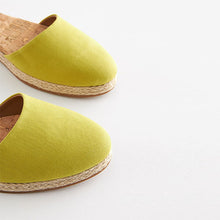 Load image into Gallery viewer, Lime Green Closed Toe Ankle Strap Espadrille Shoes
