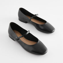 Load image into Gallery viewer, Black Forever Comfort® Mary Jane Shoes
