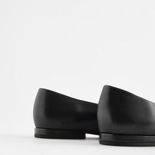 Load image into Gallery viewer, Black Forever Comfort® Mary Jane Shoes

