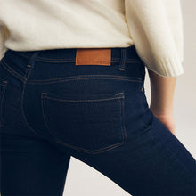 Load image into Gallery viewer, Rinse Blue Supersoft Bootcut Jeans
