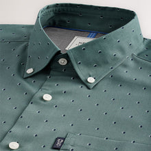 Load image into Gallery viewer, Seafoam Green Geometric Regular Fit Easy Iron Button Down Oxford Shirt
