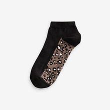 Load image into Gallery viewer, Leopard Footbed Trainers Socks 5 Pack
