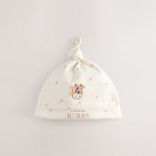 Load image into Gallery viewer, Neutral I Love My Mummy/Daddy Baby Tie Top Hats 2 Pack (0-6mths)
