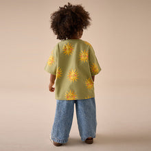 Load image into Gallery viewer, Green Sun Character Girls Short Sleeve T-Shirt (3mths-6yrs)
