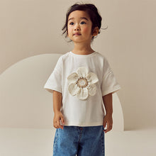 Load image into Gallery viewer, White Flower Short Sleeve 100% Cotton T-Shirt (3mths-6yrs)
