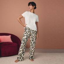 Load image into Gallery viewer, Cream Leopard Short Sleeve Pyjamas
