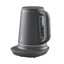 Load image into Gallery viewer, ELECTROLUX 1.7L UltimateTaste 700 kettle
