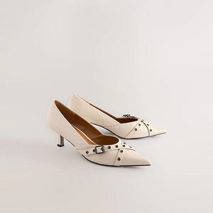 Bone Standard Fit Forever Comfort® Point Toe Eyelet Buckle Low Courts