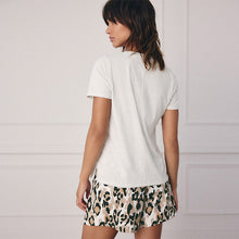 Load image into Gallery viewer, Leopard Short Set Pyjamas
