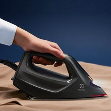 Load image into Gallery viewer, ELECTROLUX Renew 800 Steam Iron Station 2400W
