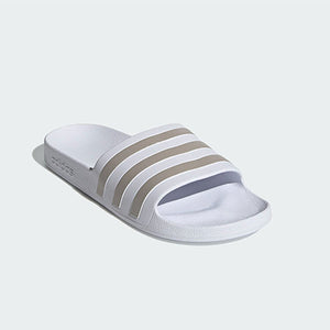 Adilette Aqua Slides
