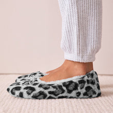 Load image into Gallery viewer, Grey Animal Print Ballerina Flat Slippers
