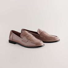 Load image into Gallery viewer, Mocha Brown Forever Comfort® Round Toe Penny Loafers
