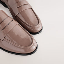 Load image into Gallery viewer, Mocha Brown Forever Comfort® Round Toe Penny Loafers
