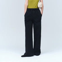 Load image into Gallery viewer, Washed Black Pintuck Wide Leg Denim Joggers
