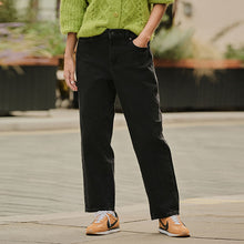 Load image into Gallery viewer, Black Mid Rise Ankle Straight Leg Jeans
