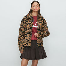Load image into Gallery viewer, Animal Print Zip Through Jacket

