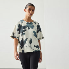 Load image into Gallery viewer, Green/Ecru Floral Print Short Sleeve Boxy T-Shirt
