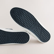 Load image into Gallery viewer, White Side Stripe Smart Casual Trainers
