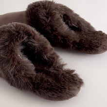 Load image into Gallery viewer, Chocolate Brown Faux Fur Mule Slippers
