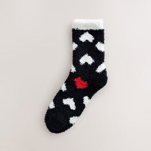 Load image into Gallery viewer, Black/White Red Hearts Cosy Ankle Socks 2 Pack
