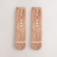 Load image into Gallery viewer, Gingerbread Man 1 Pack Cosy Ankle Socks in a Gift Box
