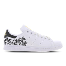 Load image into Gallery viewer, STAN SMITH BLACK FLOWER EMBROIDERY
